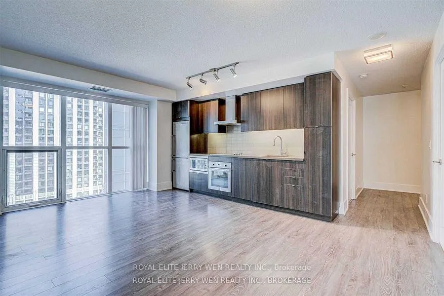 Photo 5 of Unit 1004, 300 Front Street W, Toronto, Waterfront Communities — HOMEH