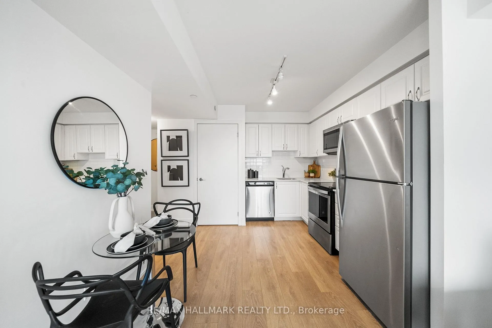 Photo 7 of Unit 1501, 1255 Bayly Street, Pickering, Bay Ridges — HOMEH
