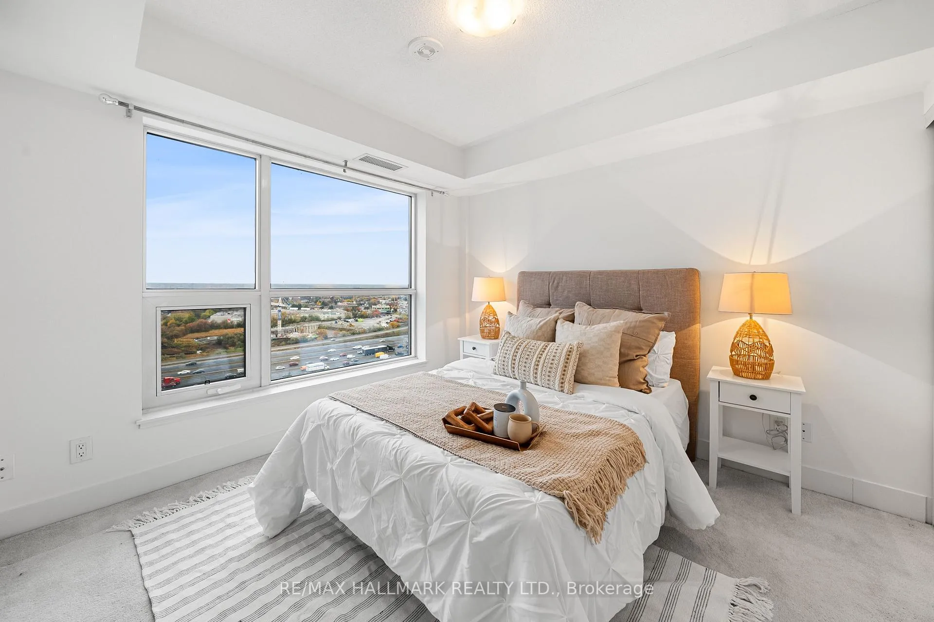 Photo 11 of Unit 1501, 1255 Bayly Street, Pickering, Bay Ridges — HOMEH