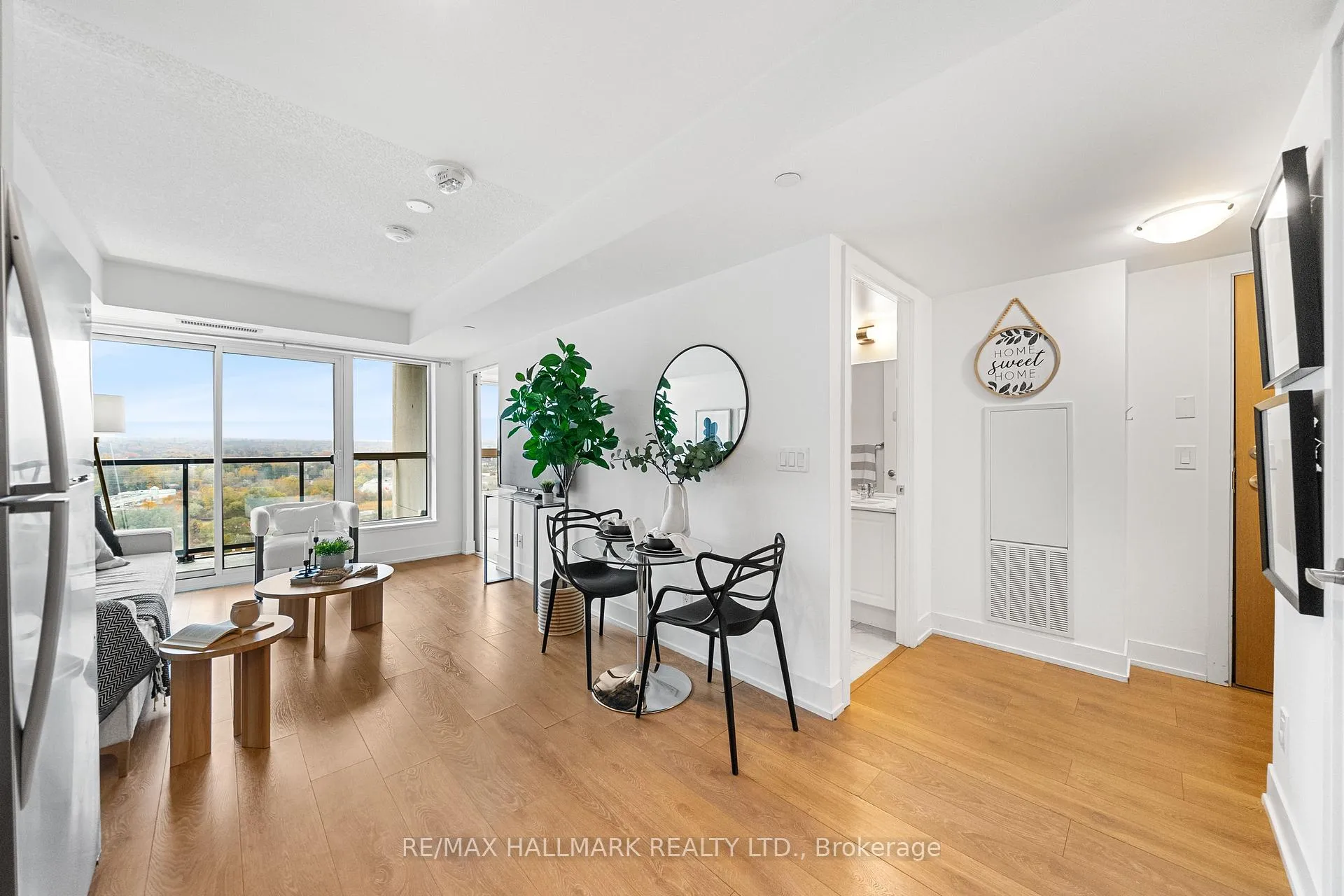 Photo 14 of Unit 1501, 1255 Bayly Street, Pickering, Bay Ridges — HOMEH