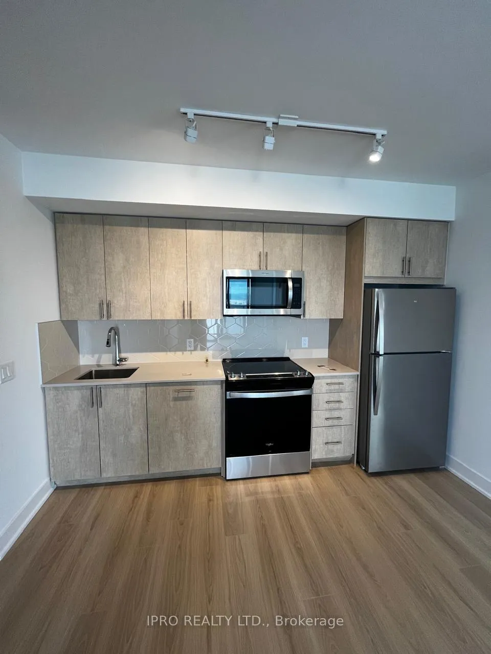 Photo 2 of Unit 2617, 2545 Simcoe Street N, Oshawa, Windfields — HOMEH