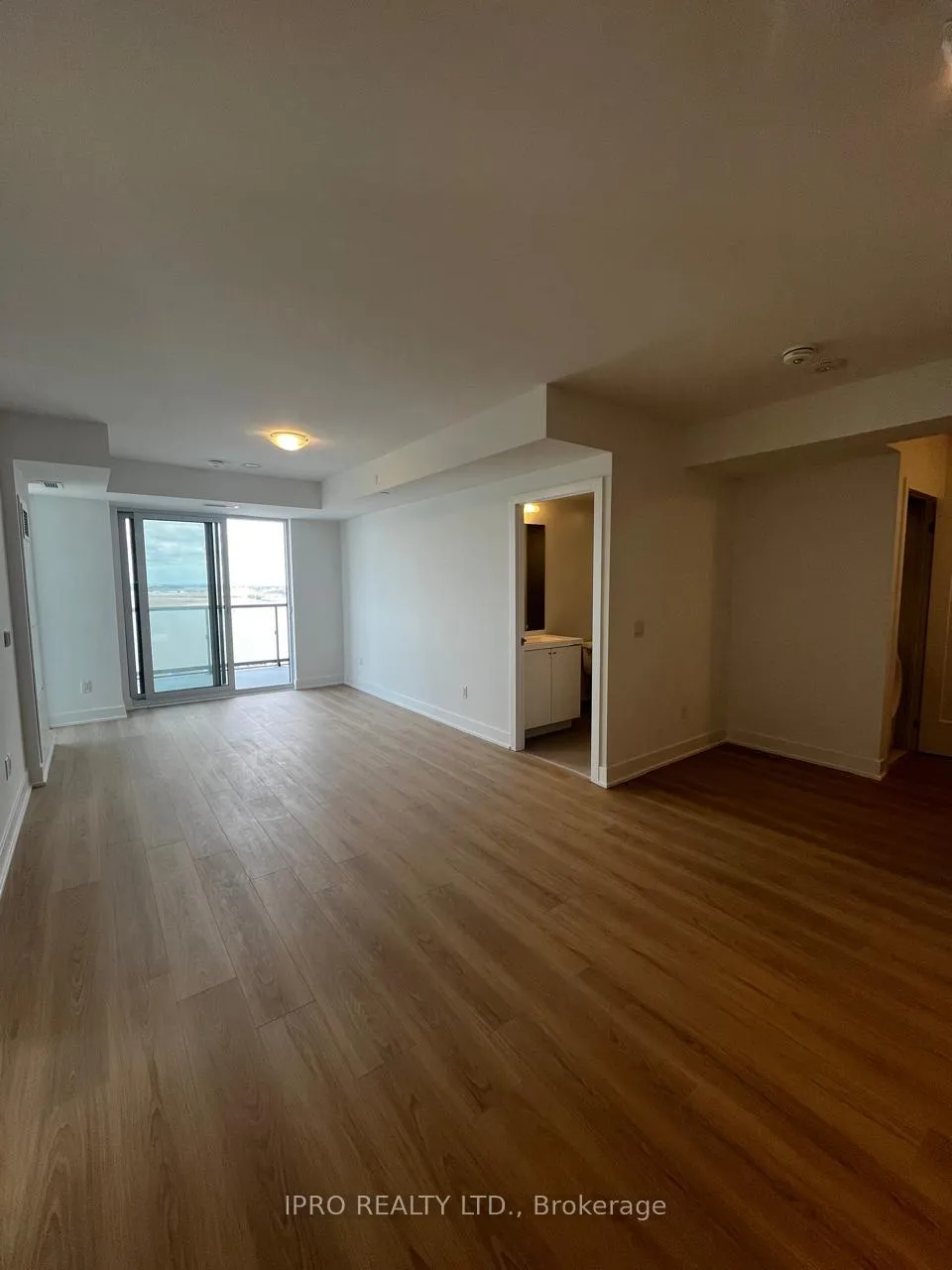 Photo 4 of Unit 2617, 2545 Simcoe Street N, Oshawa, Windfields — HOMEH
