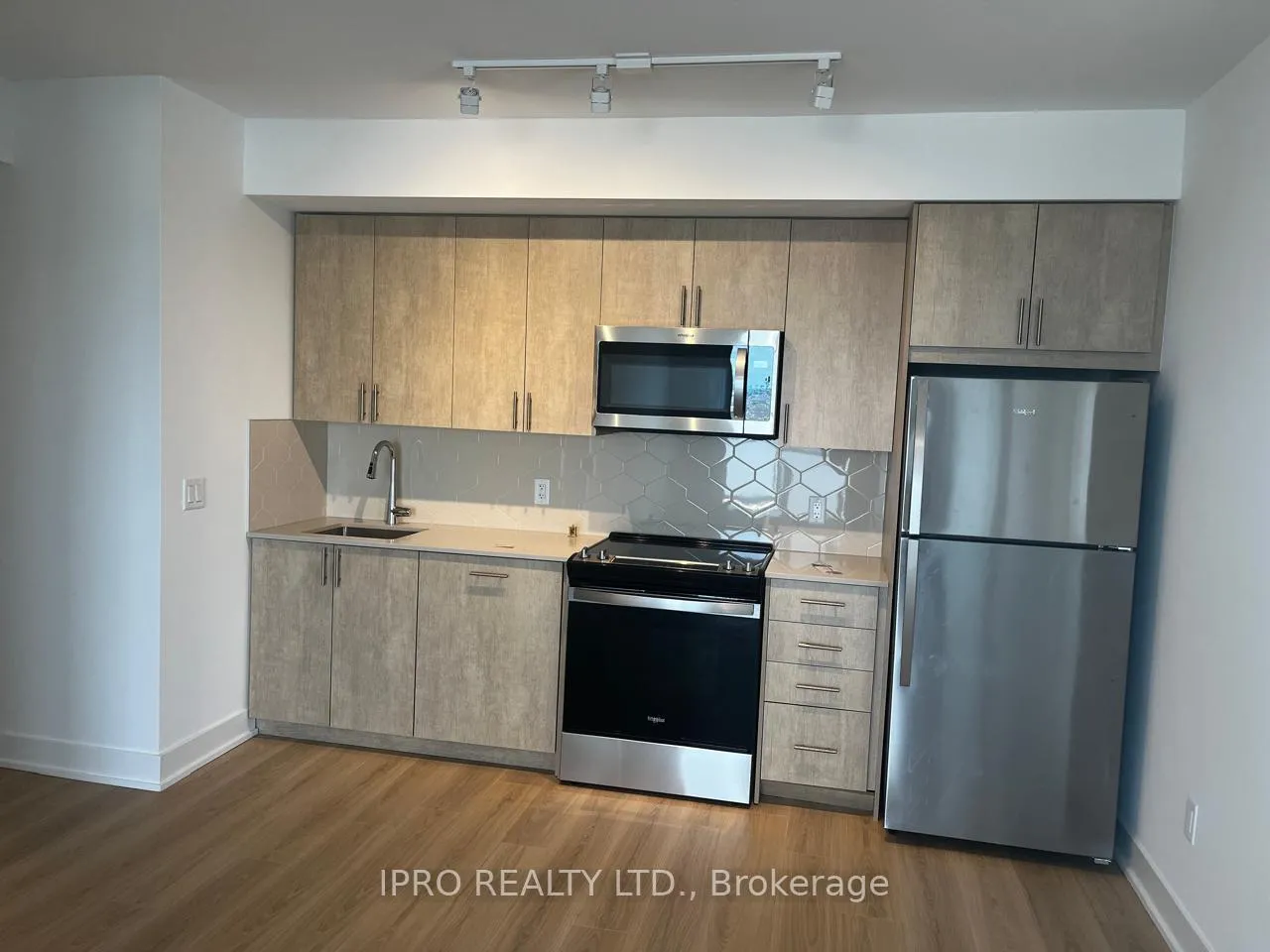 Photo 8 of Unit 2617, 2545 Simcoe Street N, Oshawa, Windfields — HOMEH