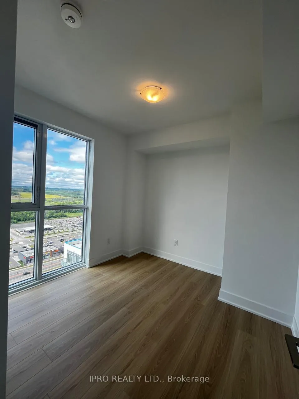 Photo 13 of Unit 2617, 2545 Simcoe Street N, Oshawa, Windfields — HOMEH