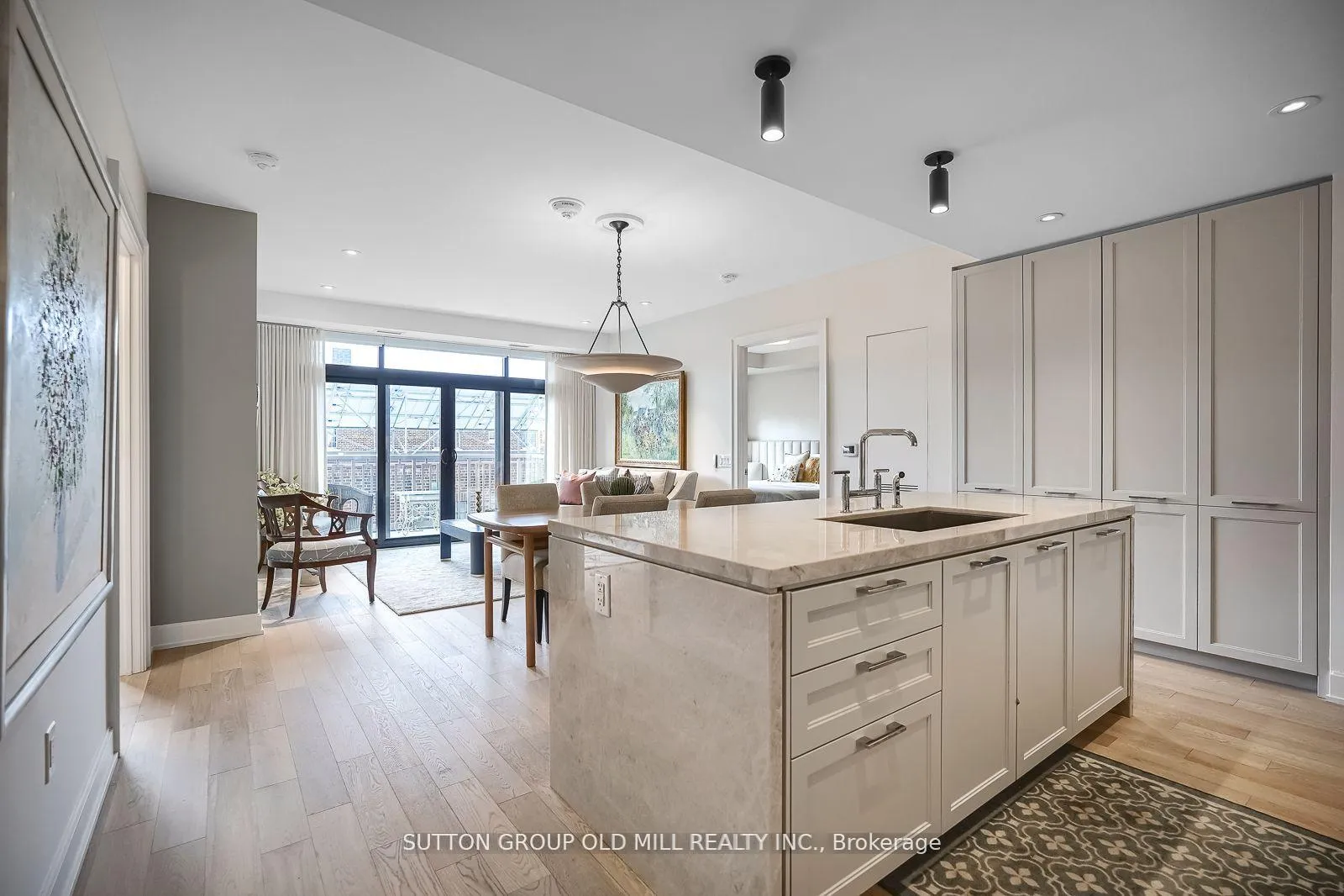Photo 4 of Unit 412, 1 Strathgowan Avenue, Toronto, Lawrence Park South — HOMEH