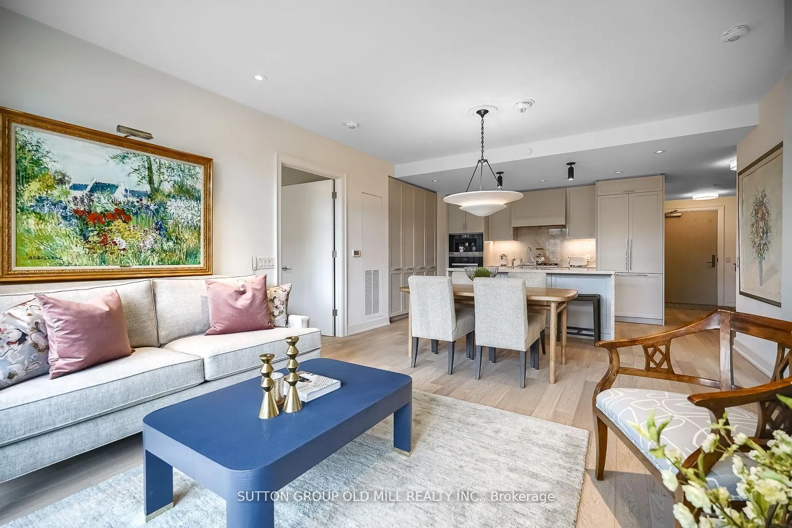 Photo 12 of Unit 412, 1 Strathgowan Avenue, Toronto, Lawrence Park South — HOMEH