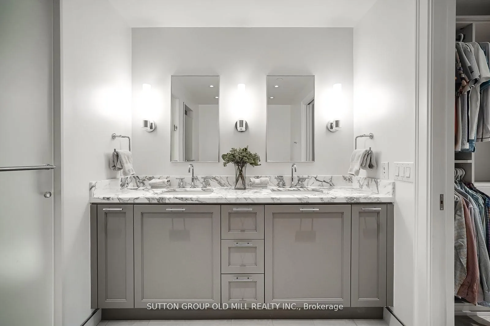 Photo 18 of Unit 412, 1 Strathgowan Avenue, Toronto, Lawrence Park South — HOMEH