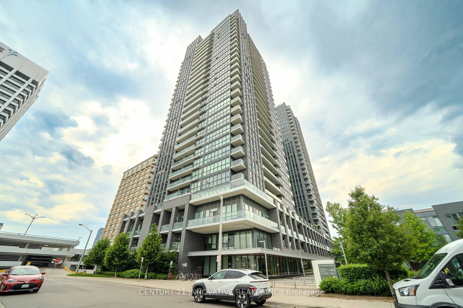 Front of Unit 2003, 2 Sonic Way