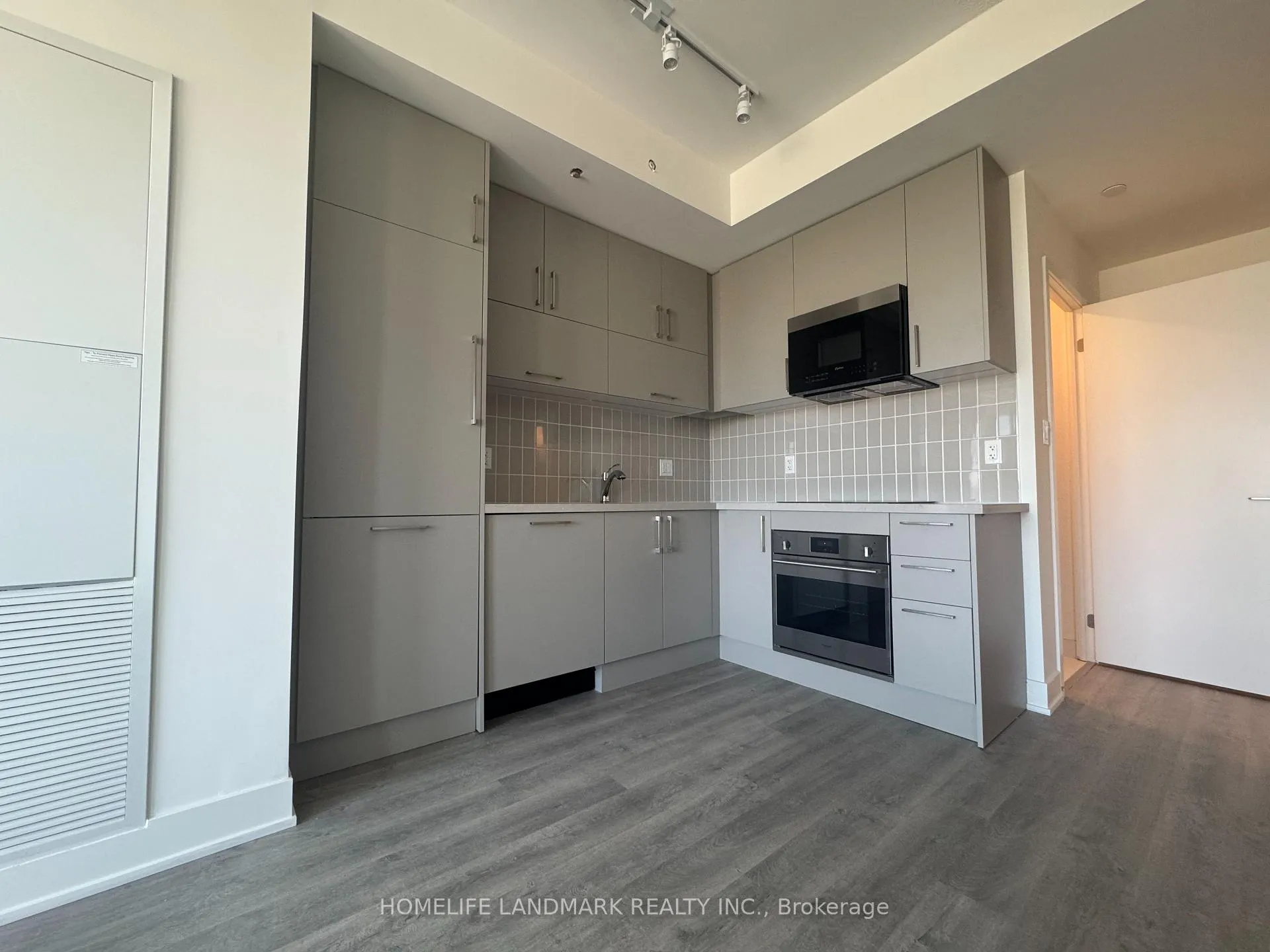 Photo 2 of Unit D1708, 38 Andre De Grasse Street, Markham, Unionville — HOMEH