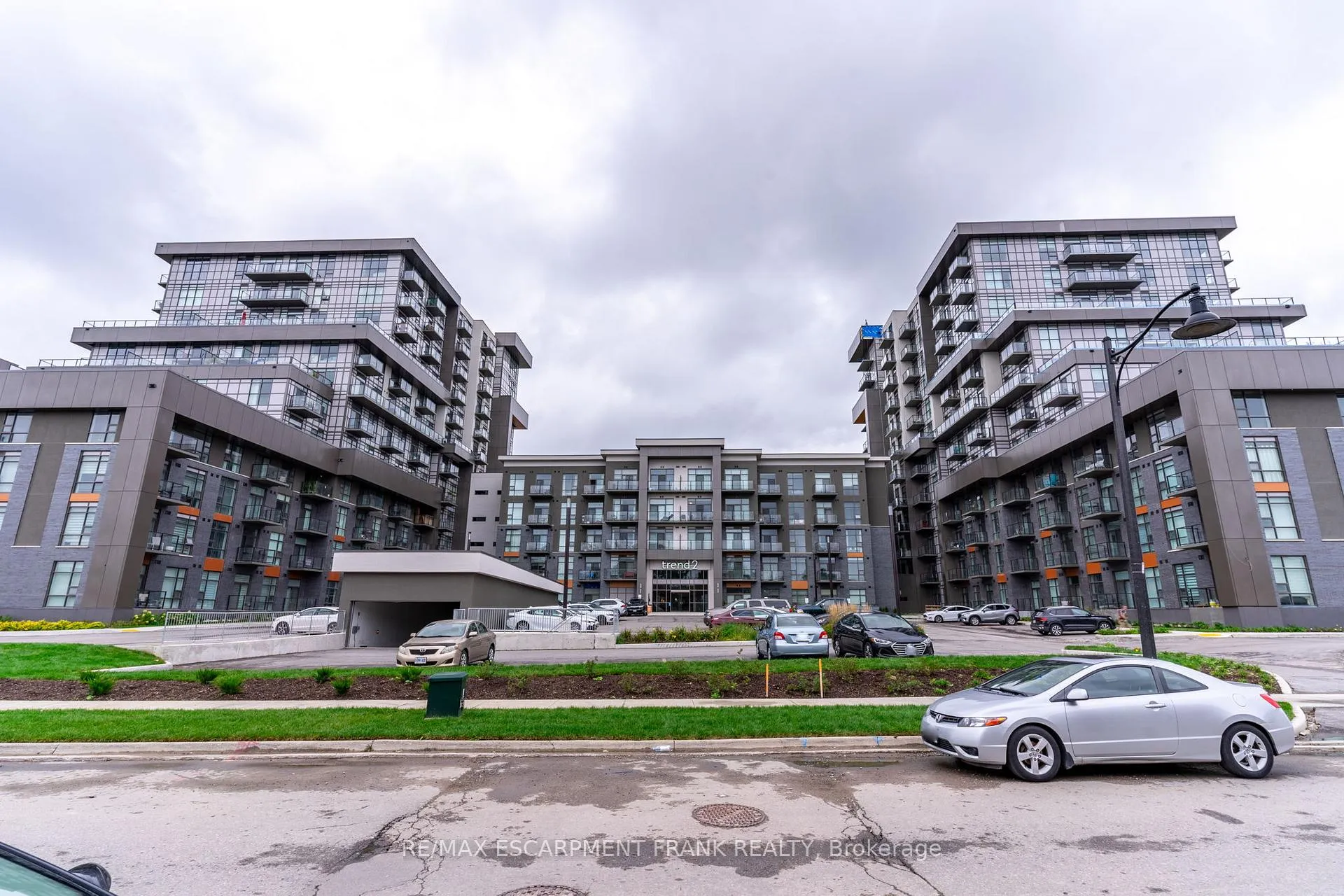 Photo 1 of Unit 507, 460 Dundas Street E, Hamilton, Waterdown — HOMEH