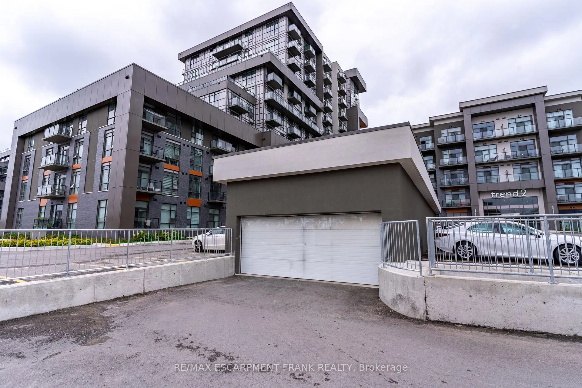 Photo 4 of Unit 507, 460 Dundas Street E, Hamilton, Waterdown — HOMEH