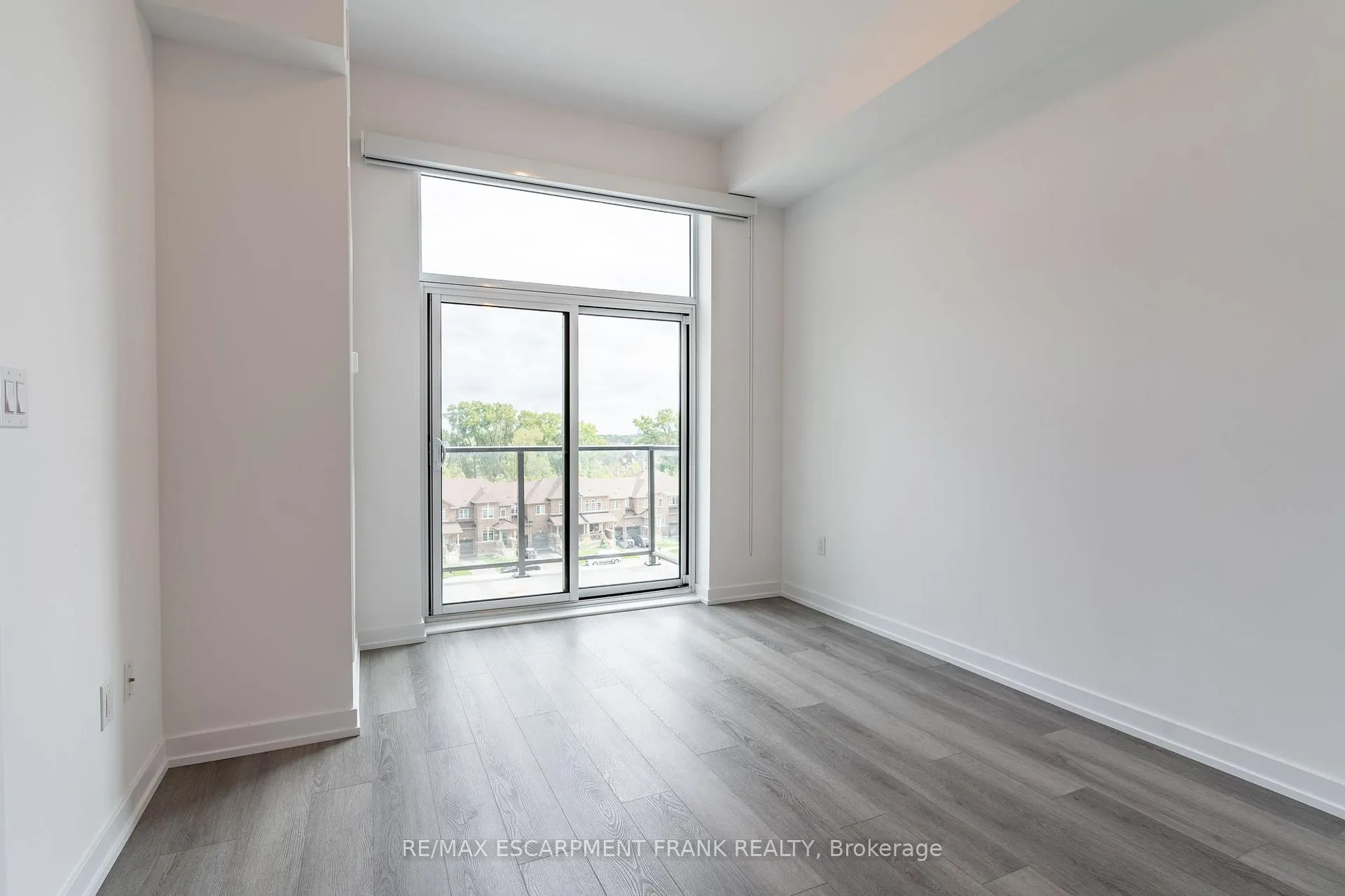 Photo 23 of Unit 507, 460 Dundas Street E, Hamilton, Waterdown — HOMEH