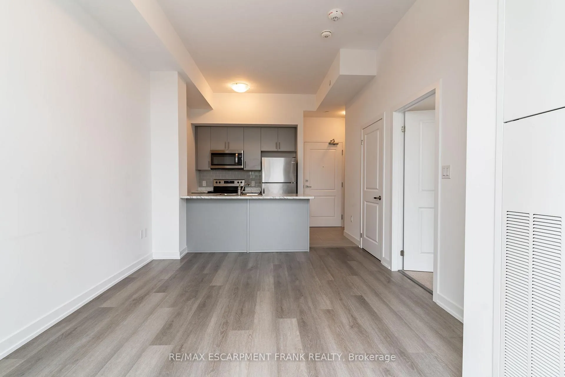 Photo 26 of Unit 507, 460 Dundas Street E, Hamilton, Waterdown — HOMEH