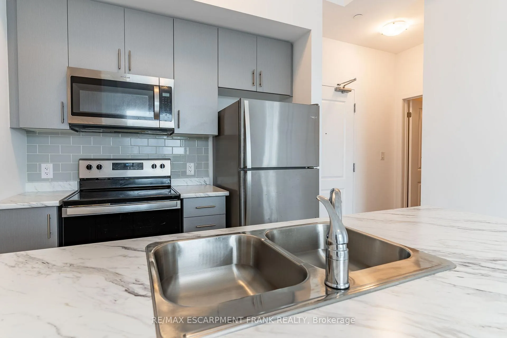 Photo 33 of Unit 507, 460 Dundas Street E, Hamilton, Waterdown — HOMEH