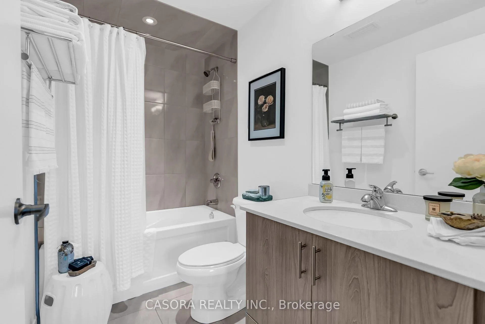 Photo 27 of Unit 206, 16 Markle Crescent, Hamilton, Ancaster — HOMEH