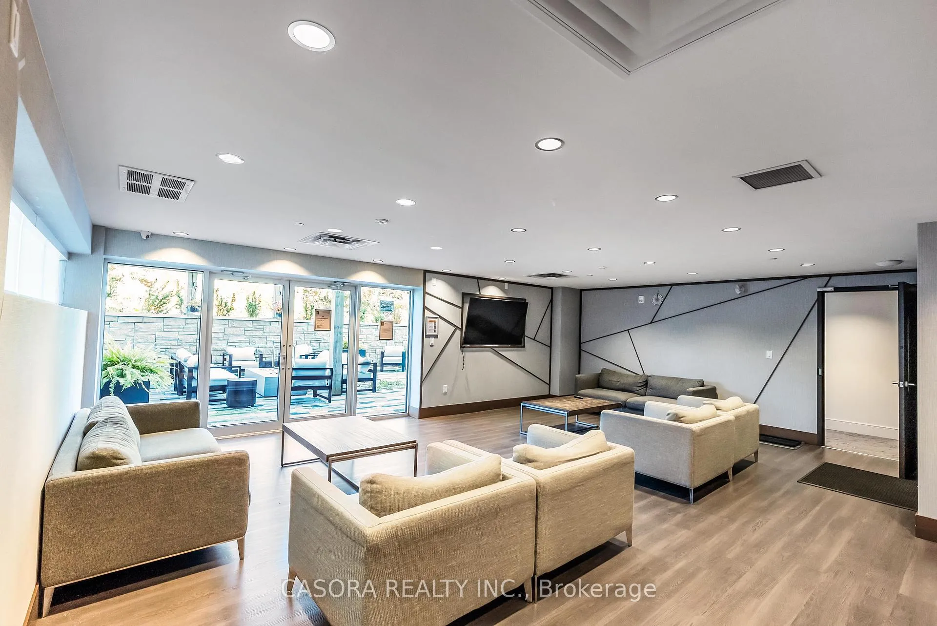 Photo 36 of Unit 206, 16 Markle Crescent, Hamilton, Ancaster — HOMEH
