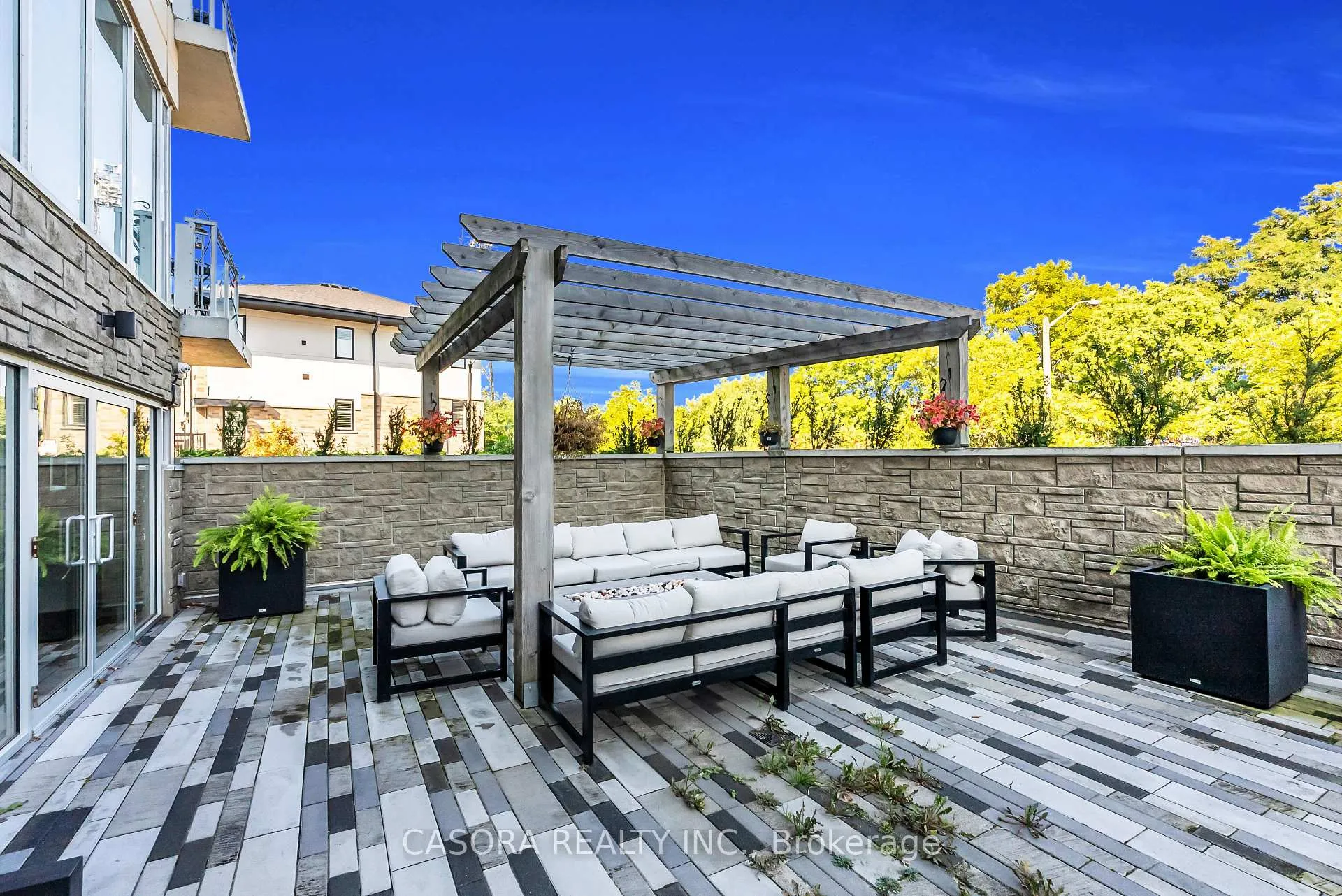 Photo 39 of Unit 206, 16 Markle Crescent, Hamilton, Ancaster — HOMEH