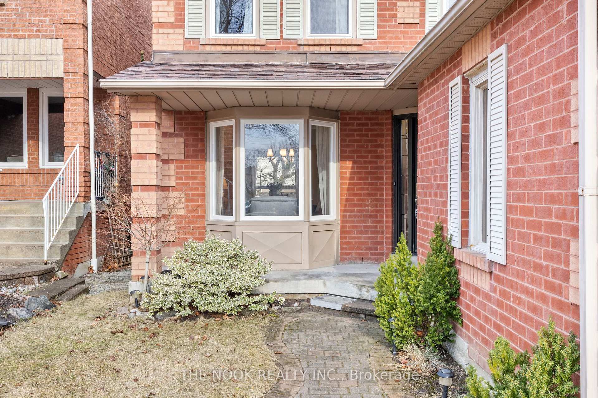Photo 4 of 56 Hearne Crescent, Ajax, Central — HOMEH
