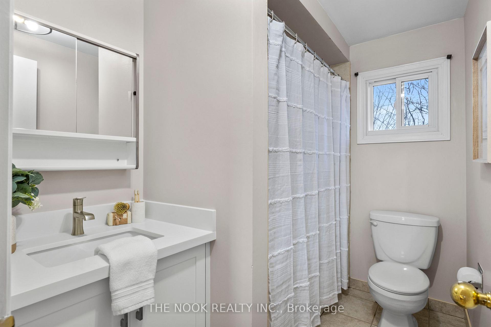 Photo 31 of 56 Hearne Crescent, Ajax, Central — HOMEH