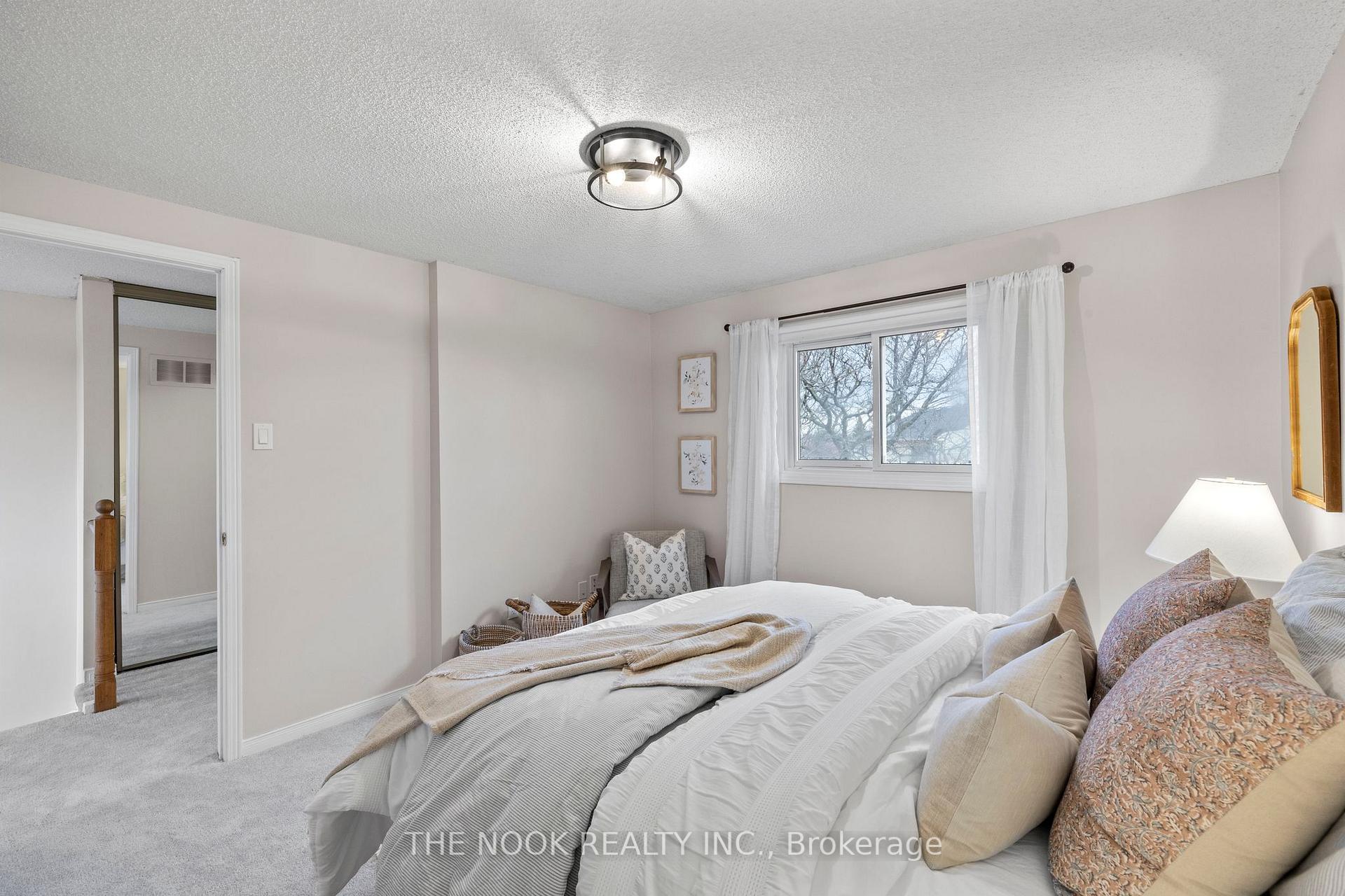 Photo 33 of 56 Hearne Crescent, Ajax, Central — HOMEH
