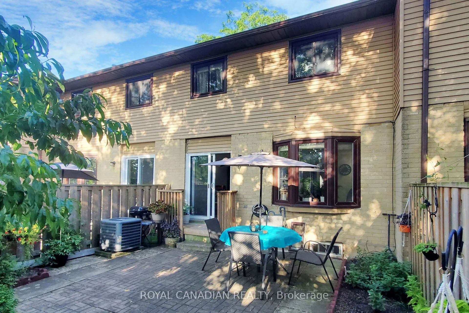 Photo 35 of Unit 50, 860 Rymal Road E, Hamilton, Broughton — HOMEH