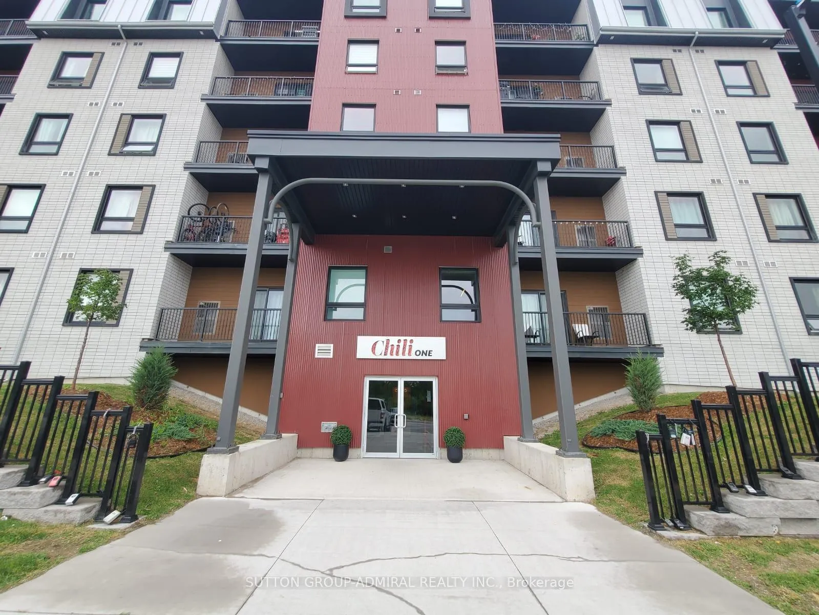 Photo 3 of Unit 510, 10 Culinary Lane, Barrie, Innis-Shore — HOMEH