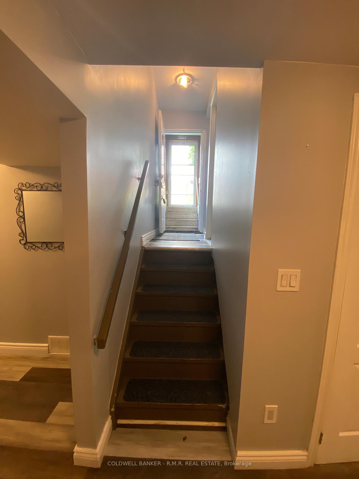 Photo 8 of 66 Ivory Court, Clarington, Bowmanville — HOMEH