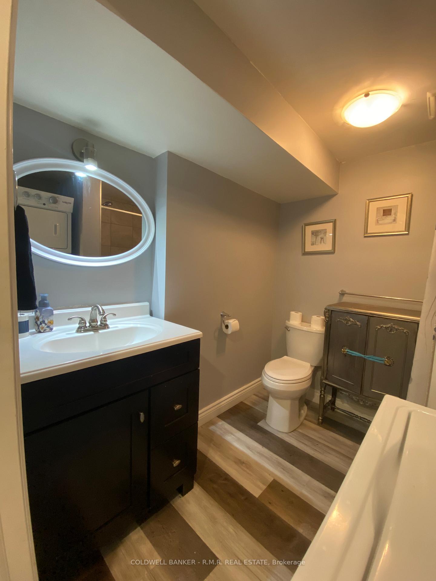 Photo 12 of 66 Ivory Court, Clarington, Bowmanville — HOMEH
