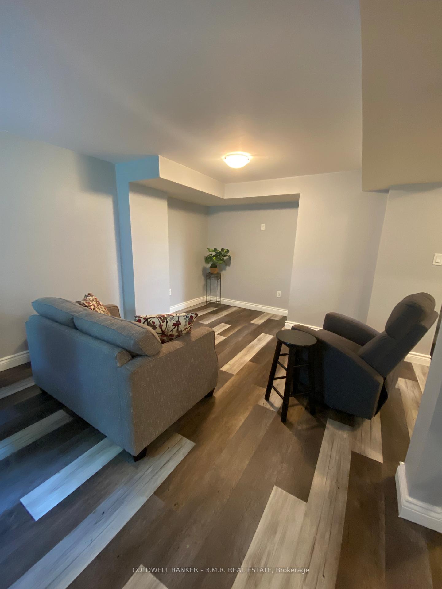 Photo 16 of 66 Ivory Court, Clarington, Bowmanville — HOMEH