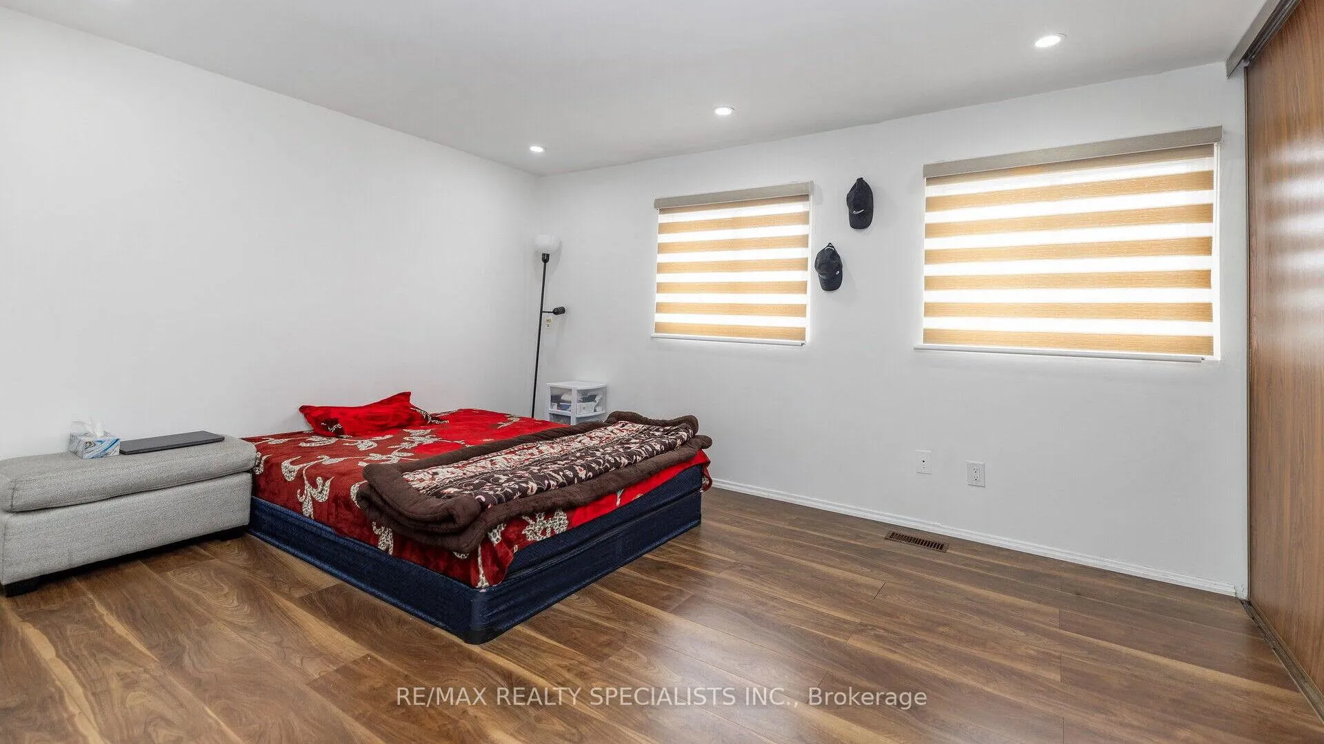 Photo 24 of 3 Sandringham Court, Brampton, Bramalea West Industrial — HOMEH
