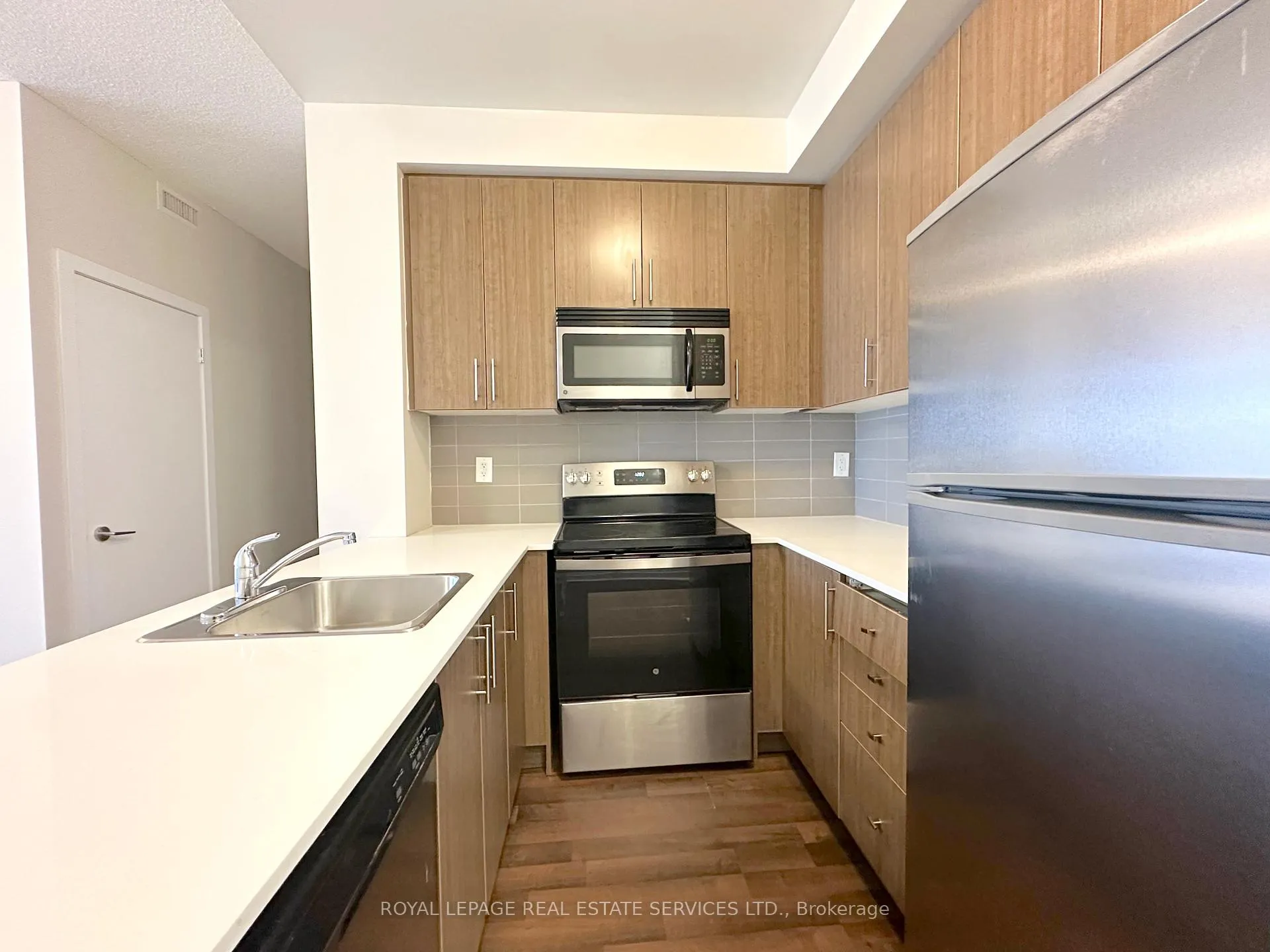 Photo 2 of Unit 1610, 188 Clark Boulevard, Brampton, Queen Street Corridor — HOMEH