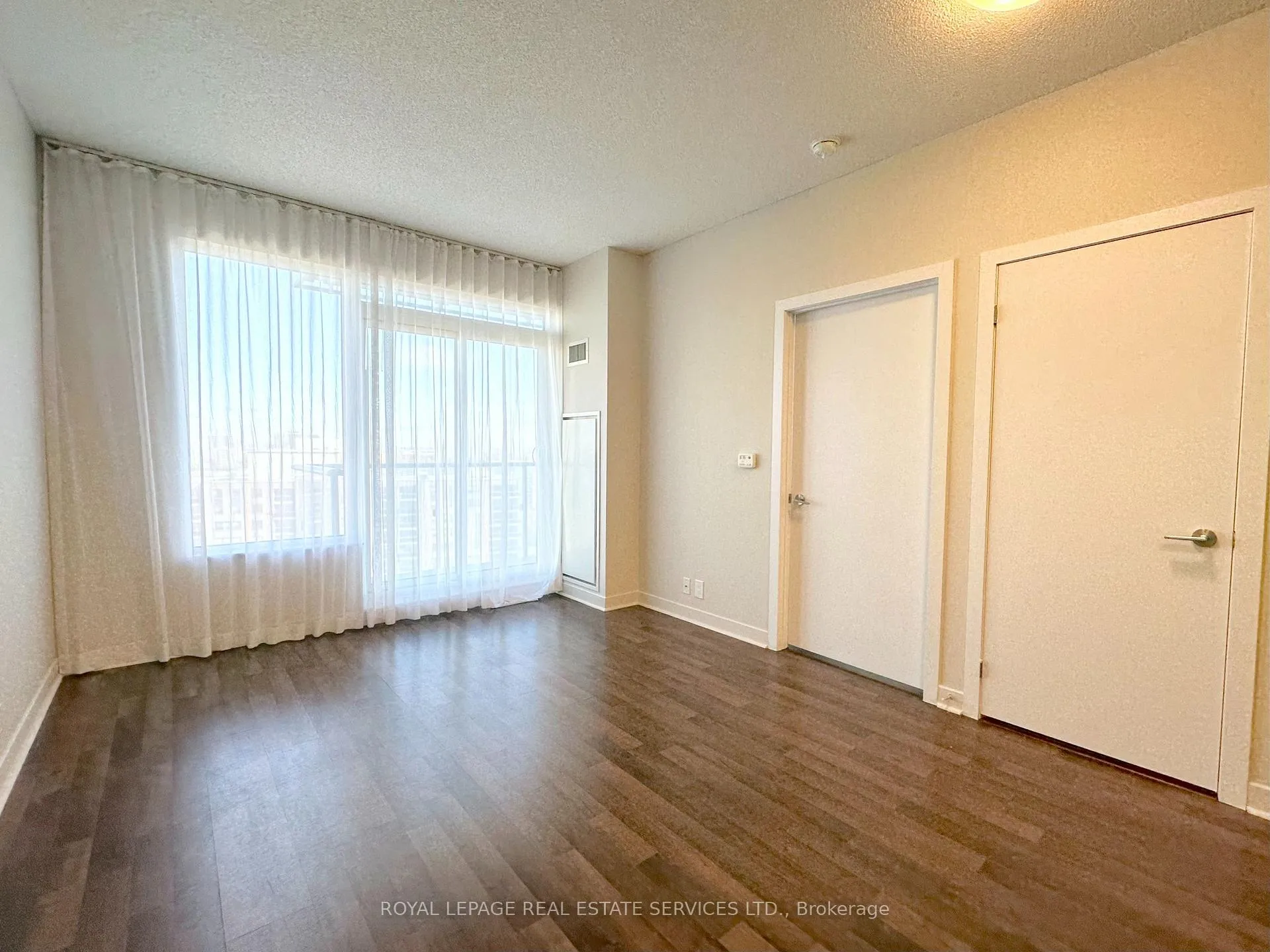 Photo 5 of Unit 1610, 188 Clark Boulevard, Brampton, Queen Street Corridor — HOMEH
