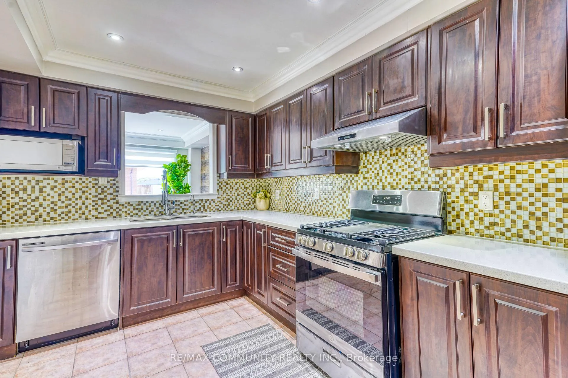 Photo 17 of Unit 2, 1867 Kingston Road W, Pickering, Village East — HOMEH