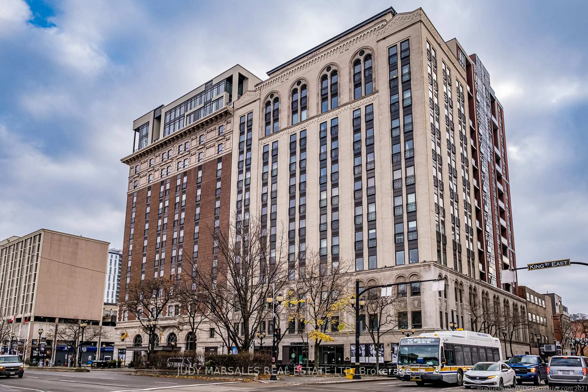 Front of Unit 1003, 112 King Street E