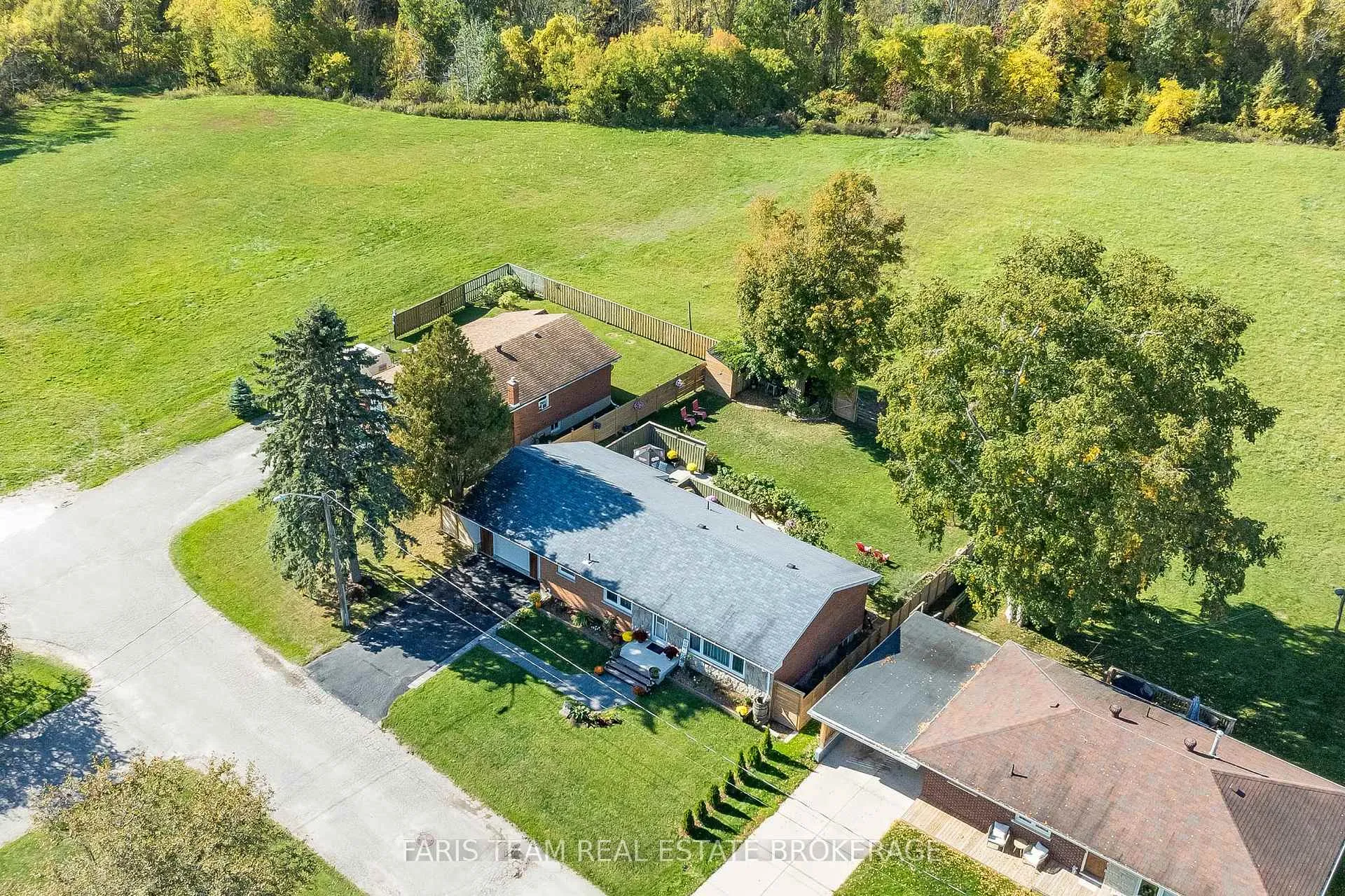 Photo 2 of 78 McKibbon Drive, Meaford — HOMEH