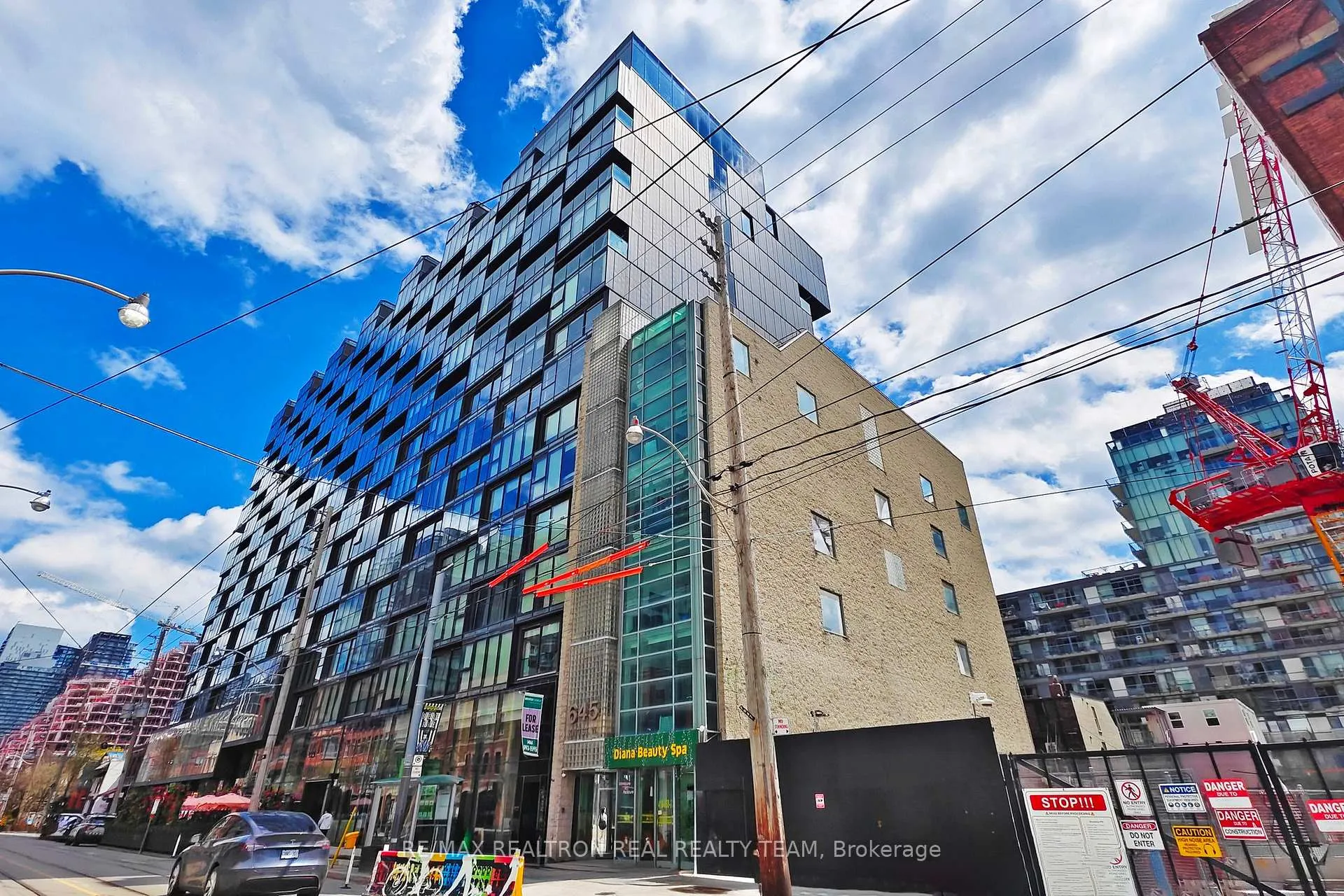 Front of Unit #1316, 629 King Street W