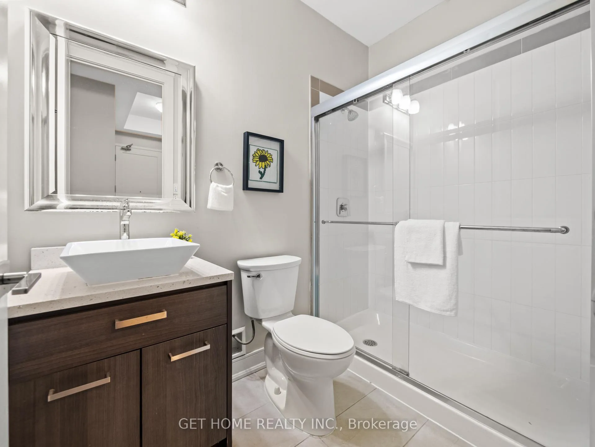 Photo 8 of Unit 309, 150 Main Street, Hamilton, Central — HOMEH