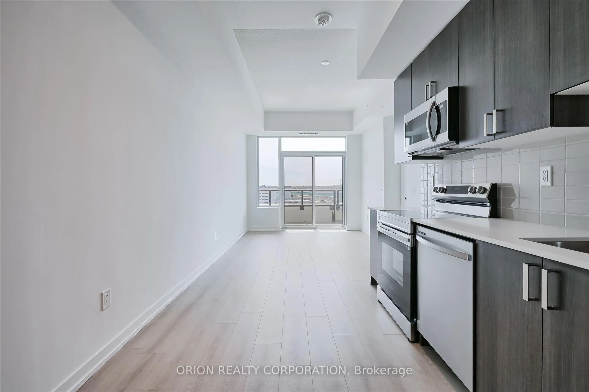 Photo 3 of Unit 707, 1435 Celebration Drive, Pickering, Bay Ridges — HOMEH