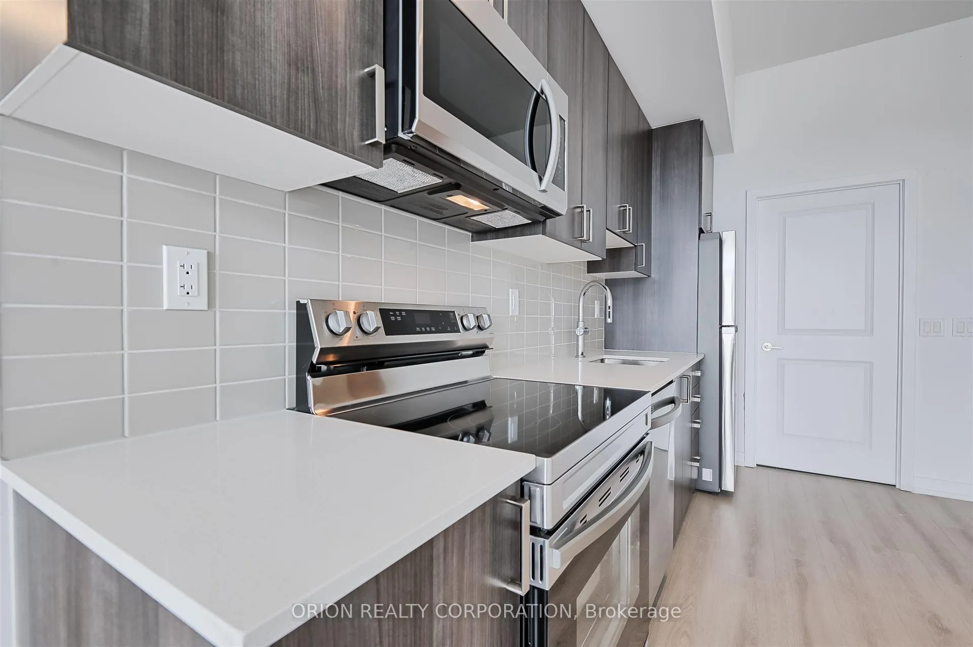Photo 4 of Unit 707, 1435 Celebration Drive, Pickering, Bay Ridges — HOMEH