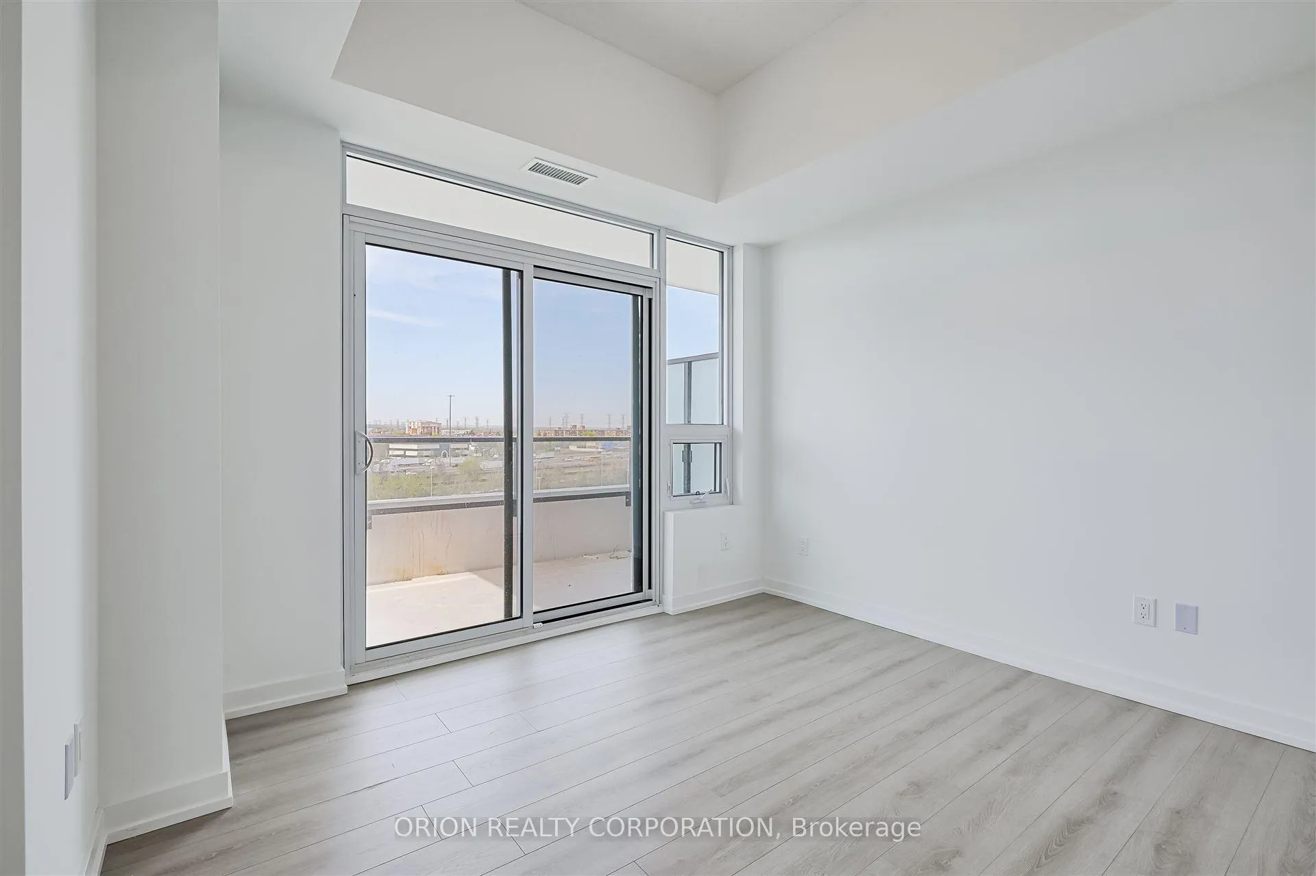 Photo 9 of Unit 707, 1435 Celebration Drive, Pickering, Bay Ridges — HOMEH