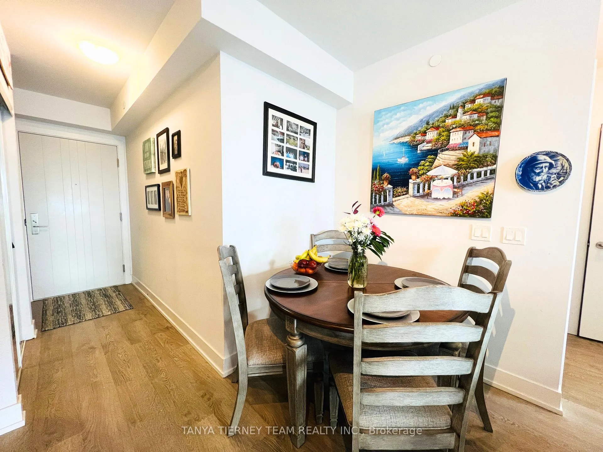 Photo 9 of Unit 404, 2550 Simcoe Street N, Oshawa, Windfields — HOMEH