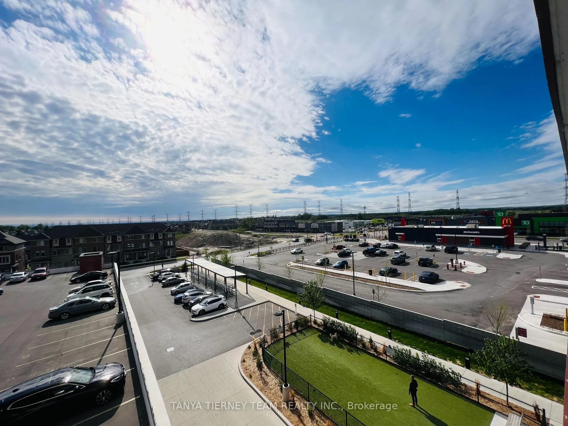 Photo 16 of Unit 404, 2550 Simcoe Street N, Oshawa, Windfields — HOMEH
