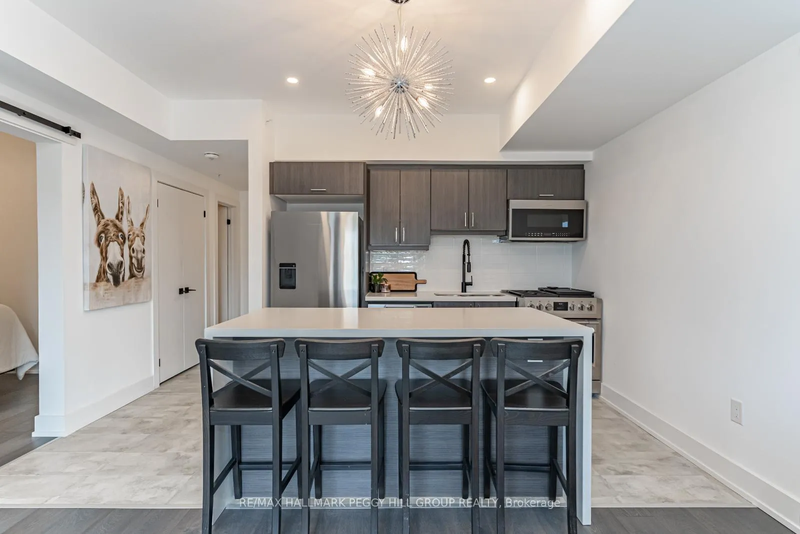 Photo 3 of Unit 610, 10 Culinary Lane, Barrie, Rural Barrie Southeast — HOMEH