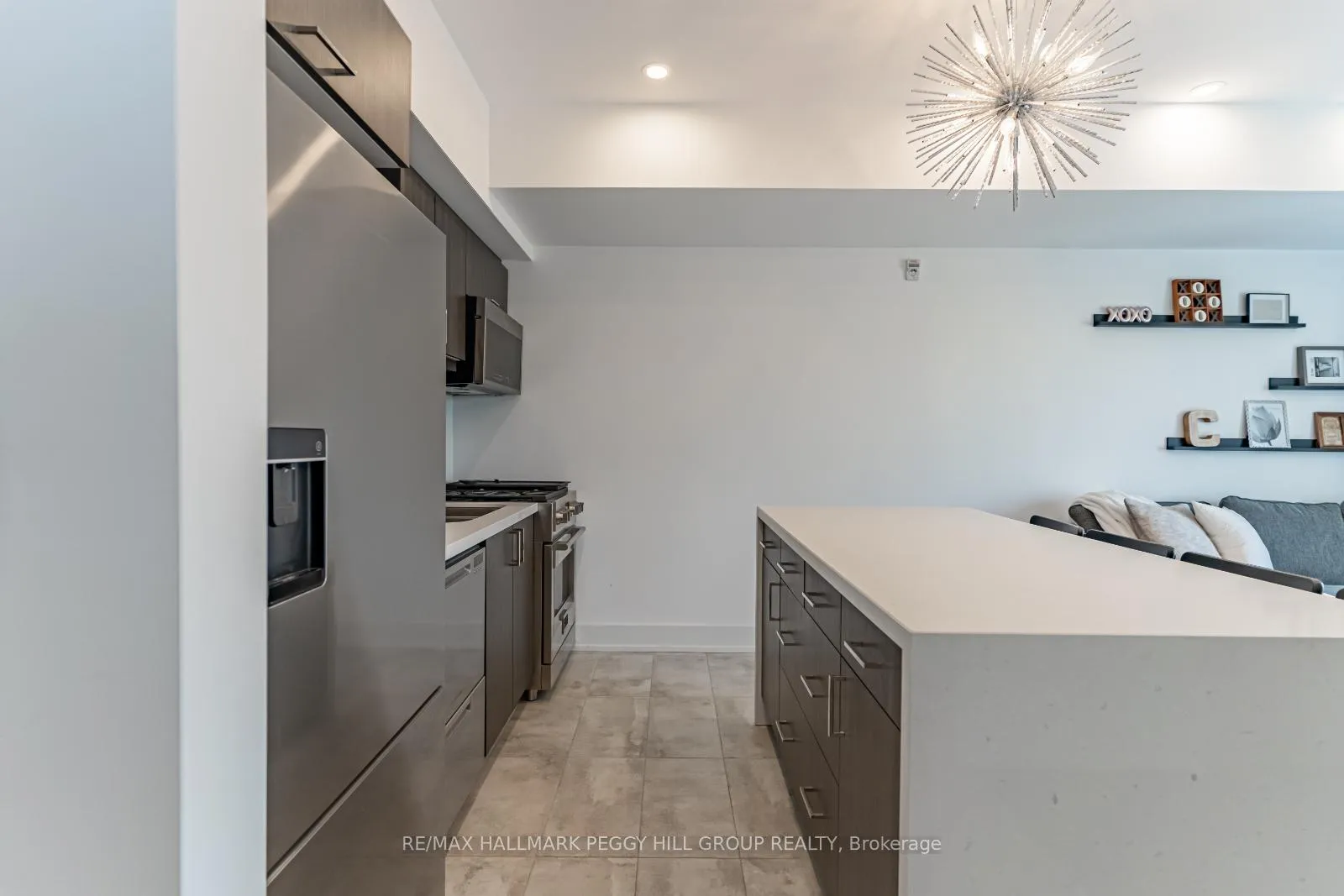 Photo 5 of Unit 610, 10 Culinary Lane, Barrie, Rural Barrie Southeast — HOMEH