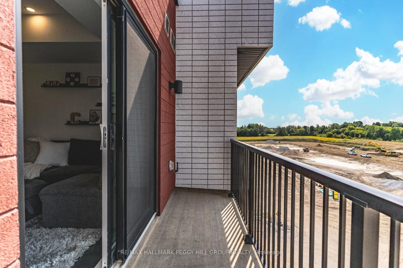Photo 10 of Unit 610, 10 Culinary Lane, Barrie, Rural Barrie Southeast — HOMEH