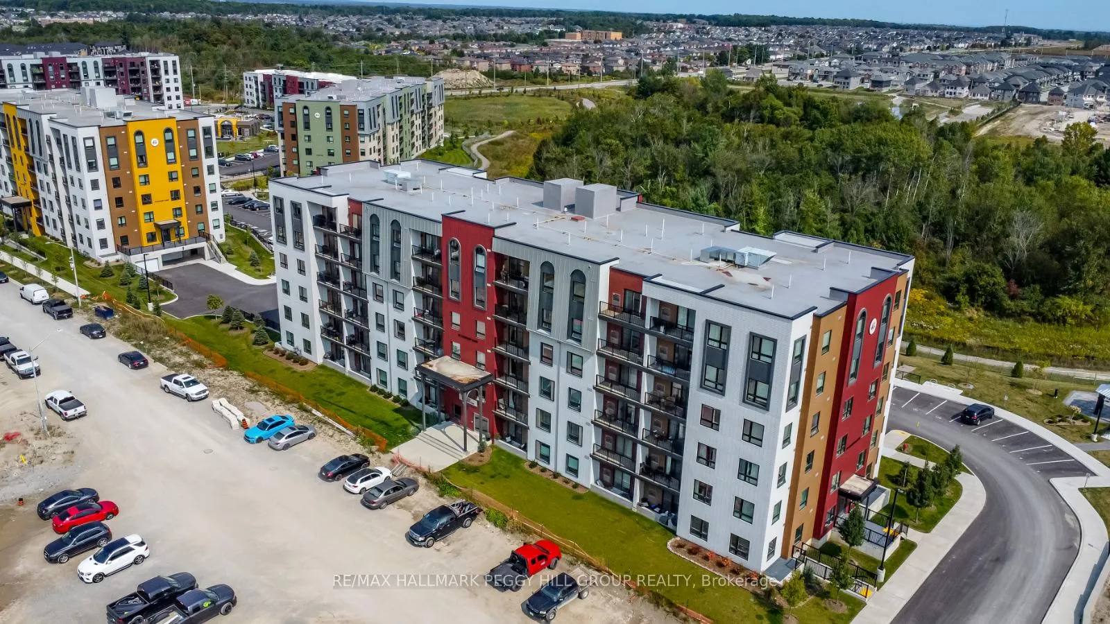 Photo 11 of Unit 610, 10 Culinary Lane, Barrie, Rural Barrie Southeast — HOMEH