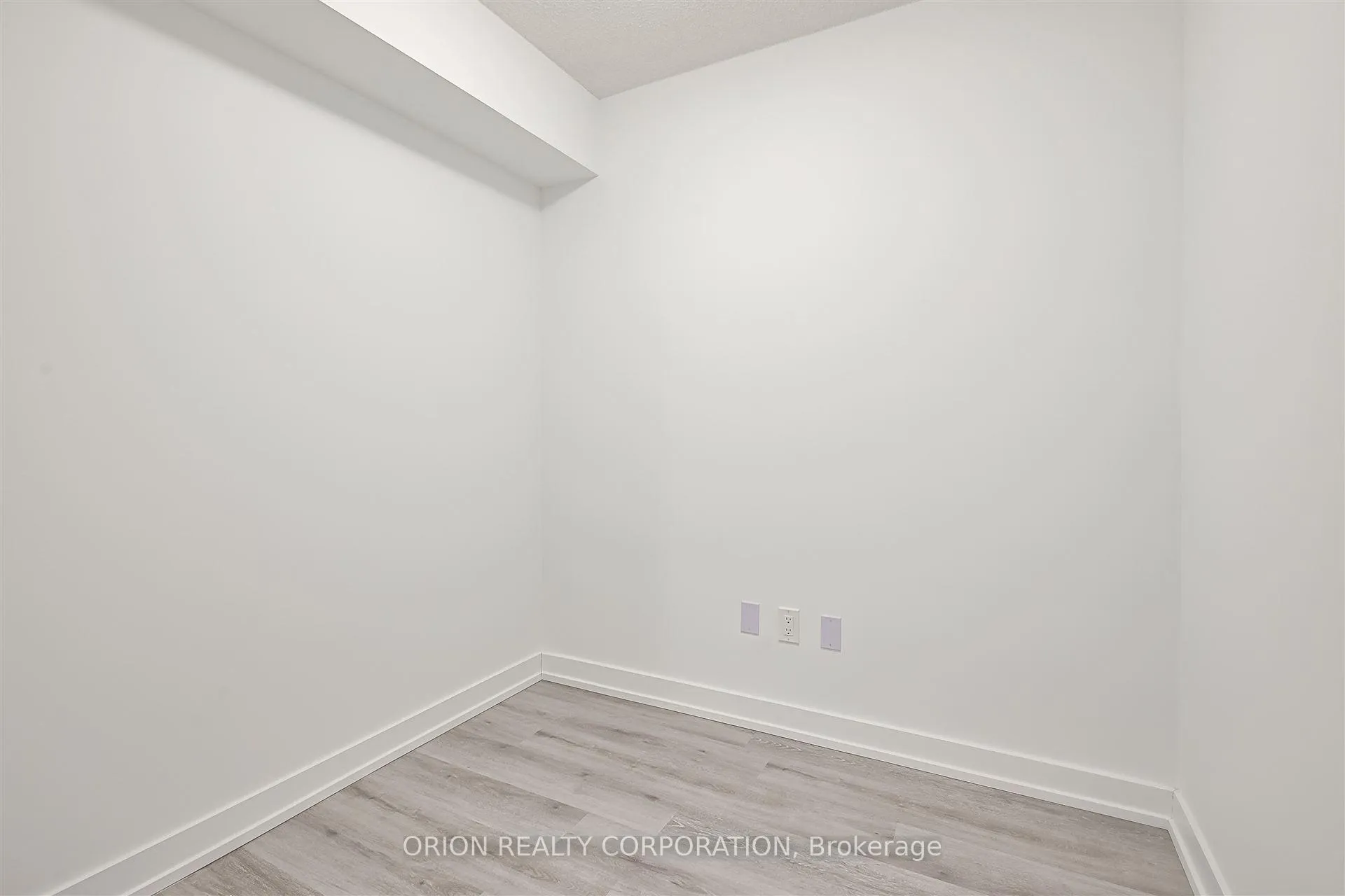 Photo 4 of Unit 409, 1435 Celebration Drive, Pickering, Bay Ridges — HOMEH