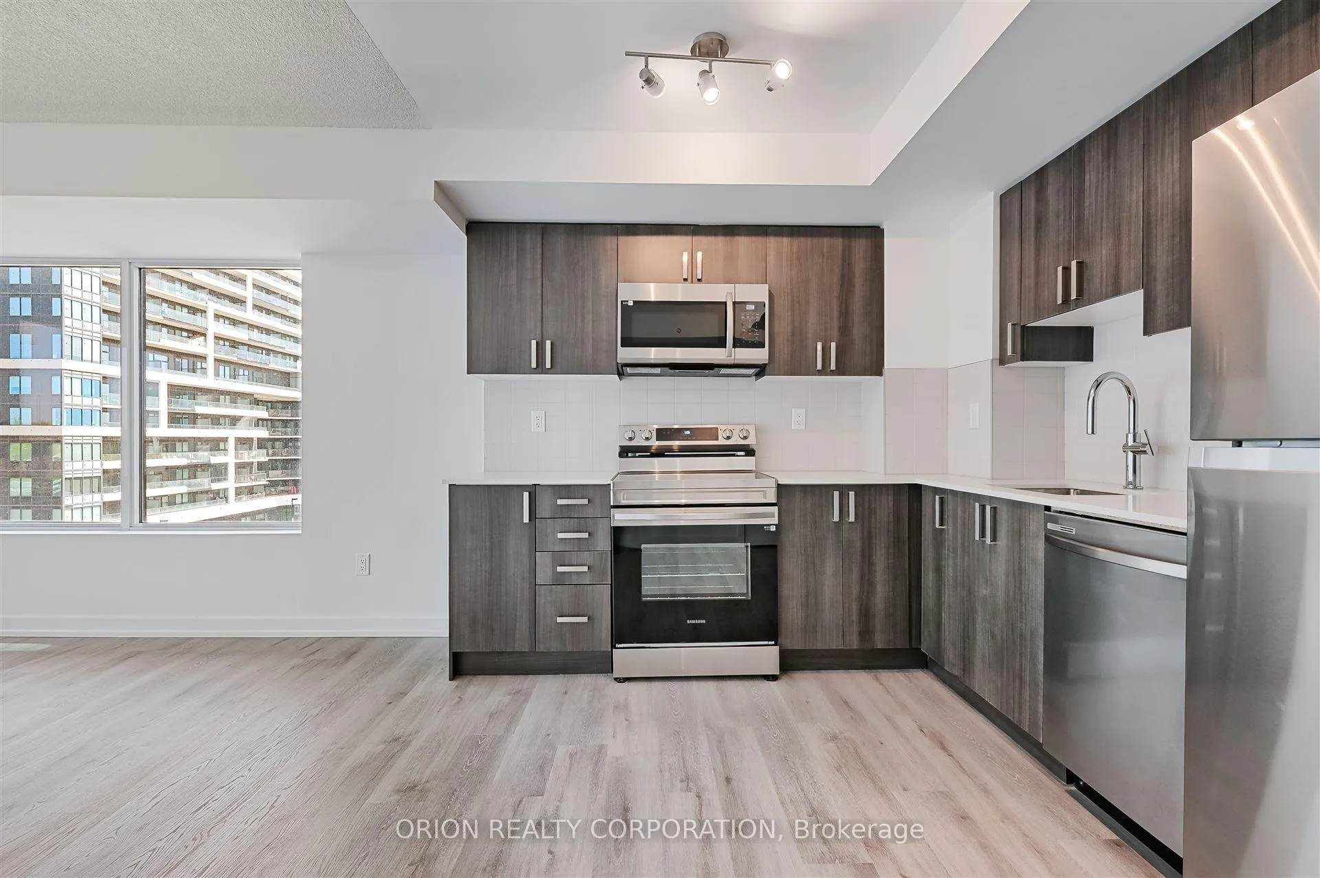 Photo 6 of Unit 409, 1435 Celebration Drive, Pickering, Bay Ridges — HOMEH