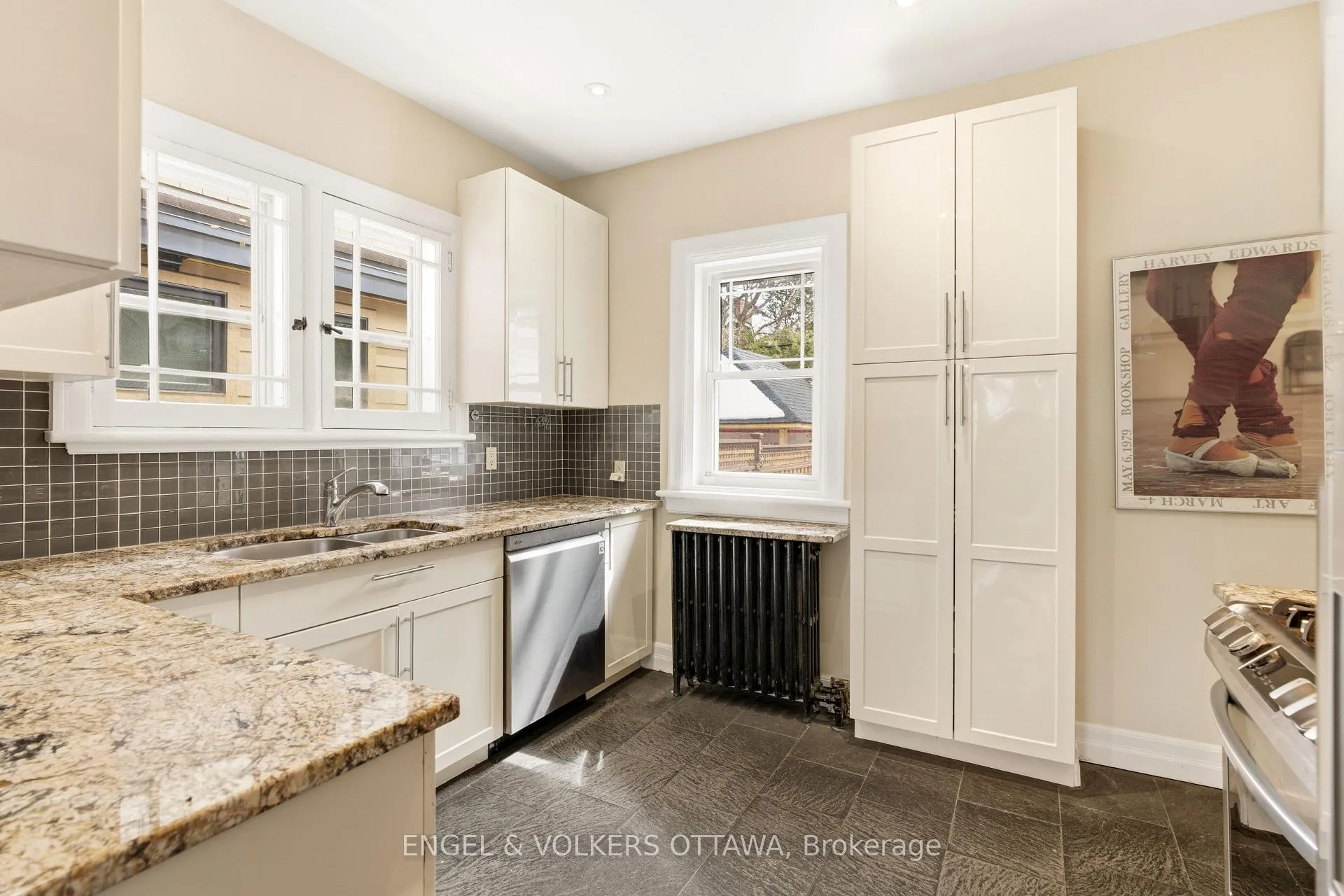 Photo 9 of 258 Powell Avenue, Ottawa, Glebe — HOMEH