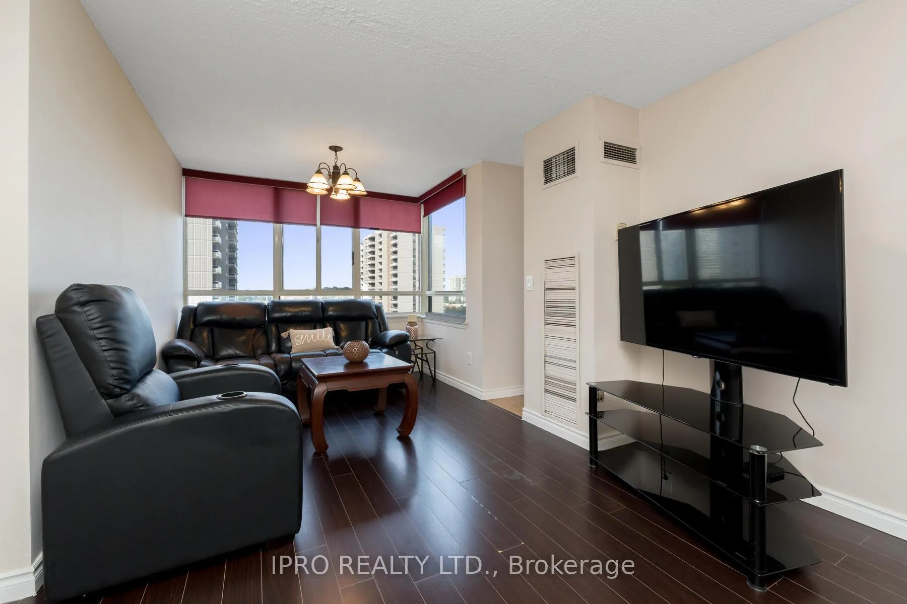 Photo 4 of Unit 805, 5 Lisa Street, Brampton, Queen Street Corridor — HOMEH